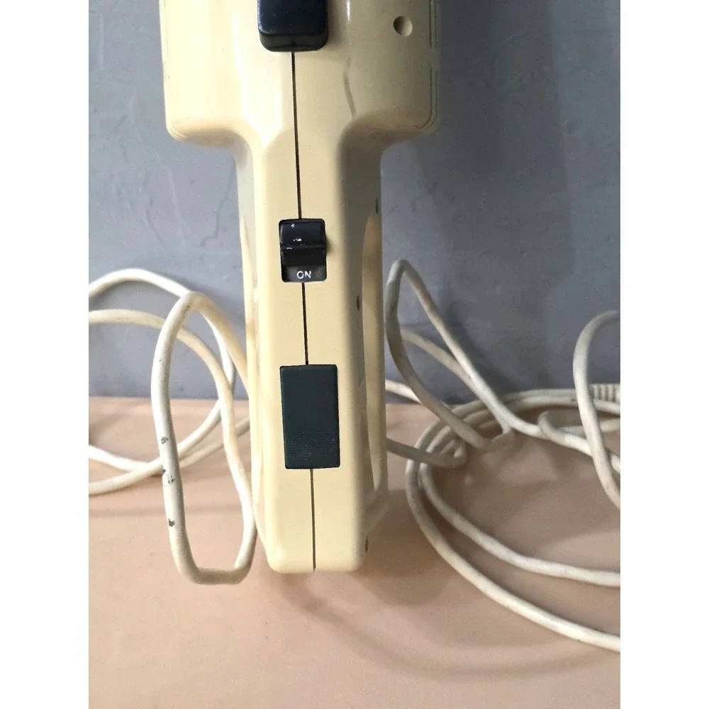 Vintage Singer 3 In‎ 1 Hand Held Vacuum Model 3HV100 Vacuum Cleaner Tested Works - Picture 6 of 12